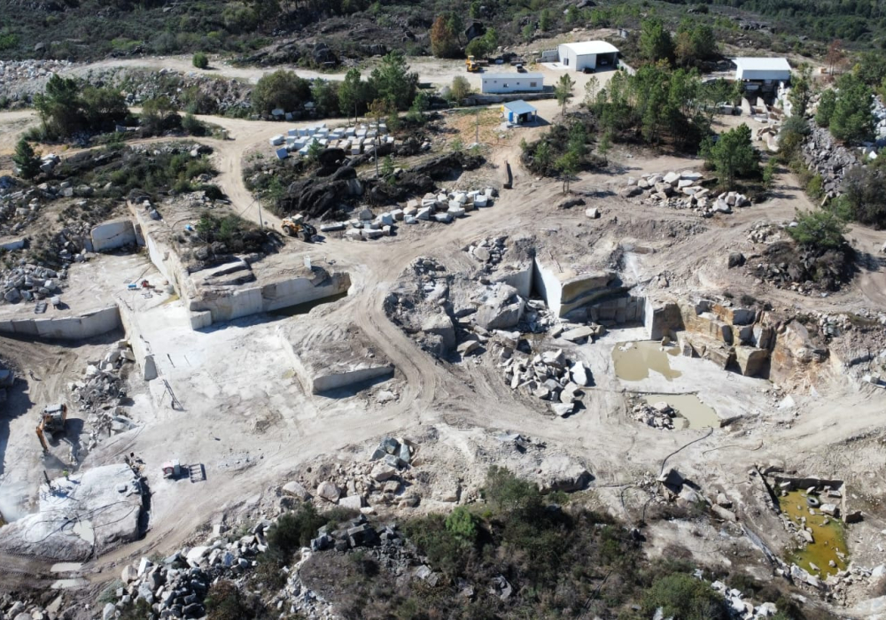 Aerial image of the Cinza Penalva quarry