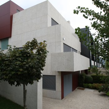 As nossas obras: Quinta da Cataloa | Granito Amarelo Vila Real, Granito Negro Angola