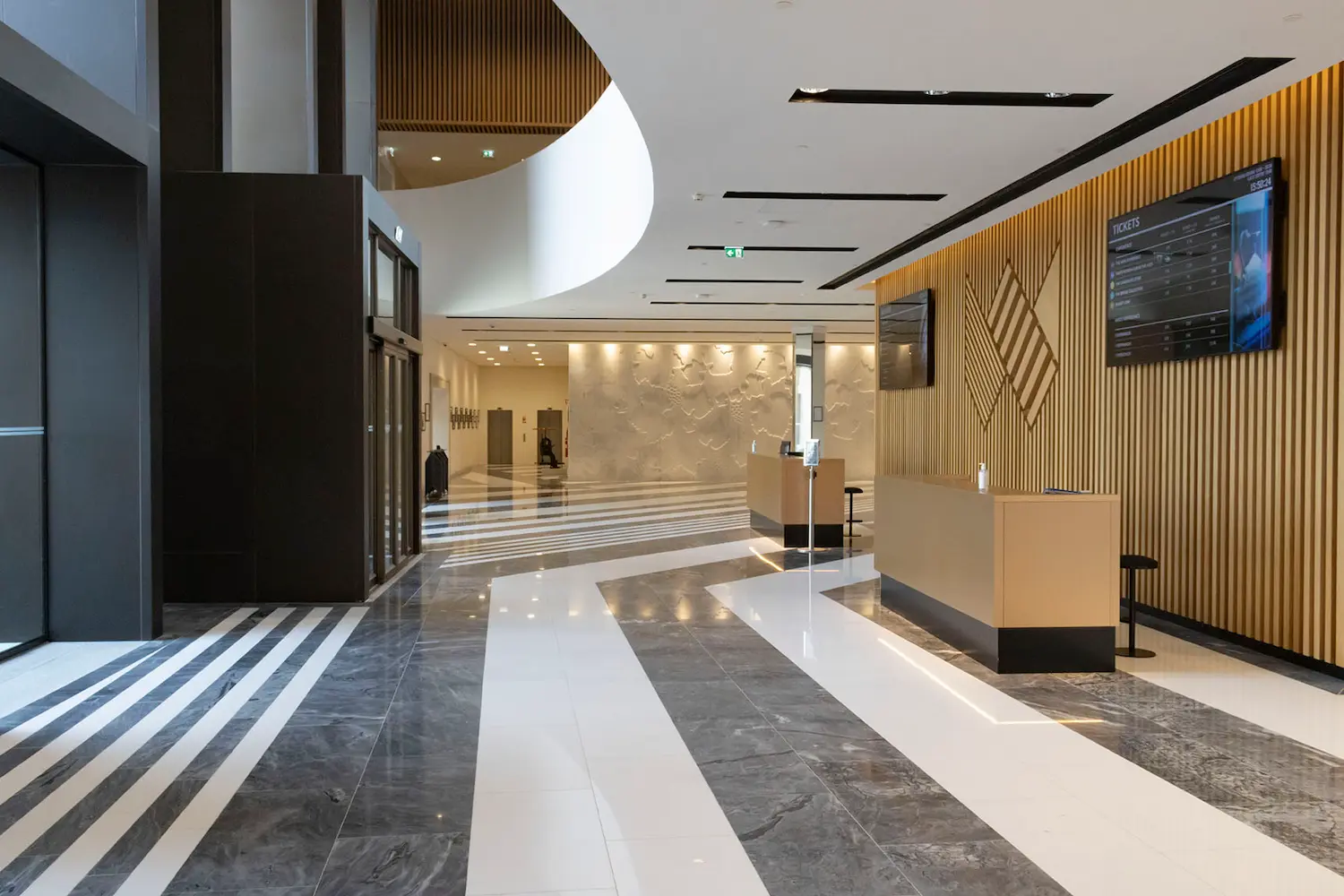 _Pavimento interior do empreendimento World of Wine em Vila Nova de Gaia